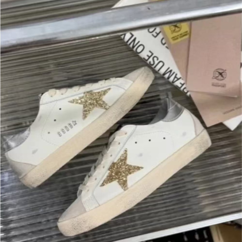 Golden Goose sneakers like new. - Picture 7 of 7